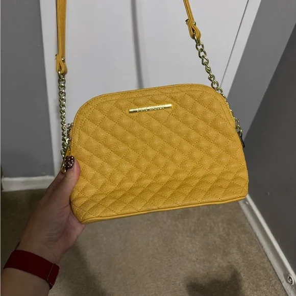 Steve Madden Mustard Quilted Crossbody Bag - Picture 2 of 5